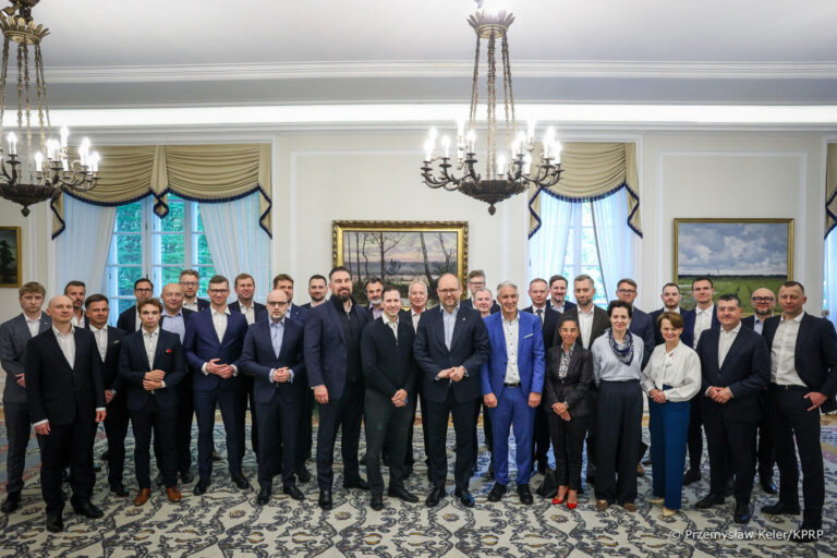 Minister Przydacz spotkał się z uczestnikami Polsko-Czeskiego Seminarium Inwestycyjnego - Paragraf
