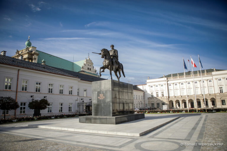 Prezydent podpisał 3 ustawy, zawetował dwie dotyczące prawa i gospodarki - Paragraf