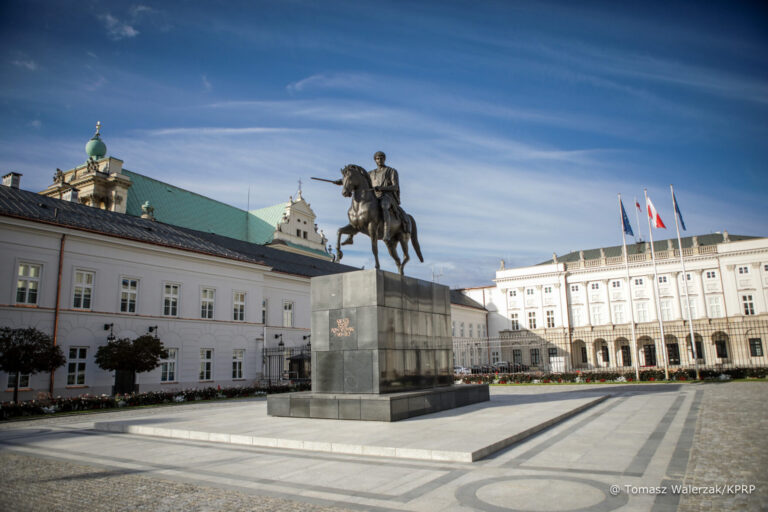 Prezydent podpisał trzy ustawy - Paragraf
