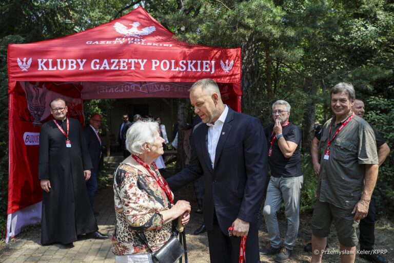 Prezydent Nawrocki na XXI Zjeździe Klubów „Gazety Polskiej” w Sulejowie - Paragraf
