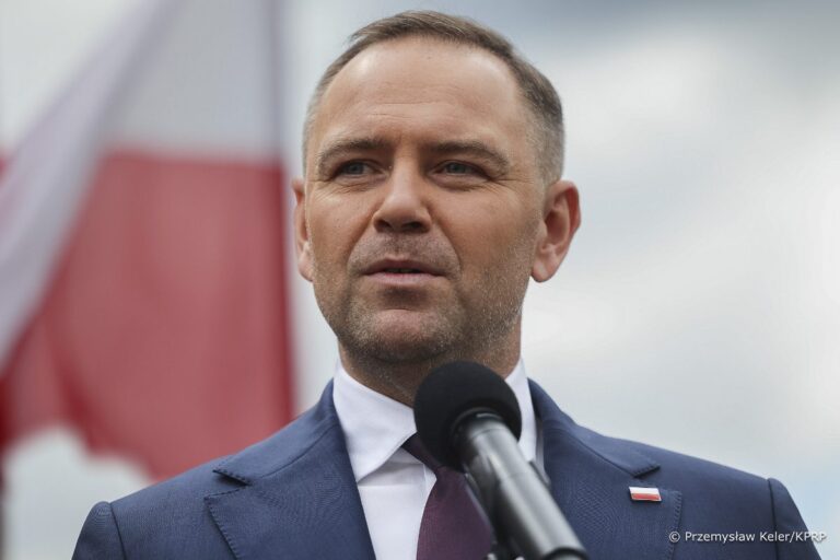 Prezydent Nawrocki odebrał Order Orła Białego Zełenskiemu - Paragraf