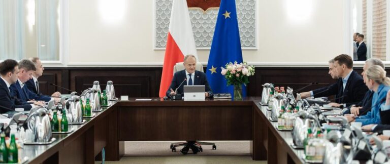 Reakcja Tuska na kryzys dyplomatyczny: Order Orła Białego i przyszłość relacji polsko-ukraińskich - Paragraf