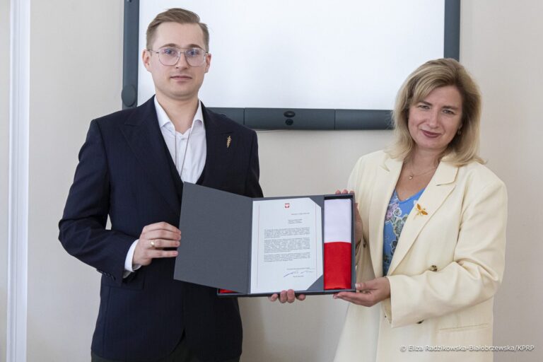 KPRP przekazała dary dla Polaków w Naddniestrzu - Polityka