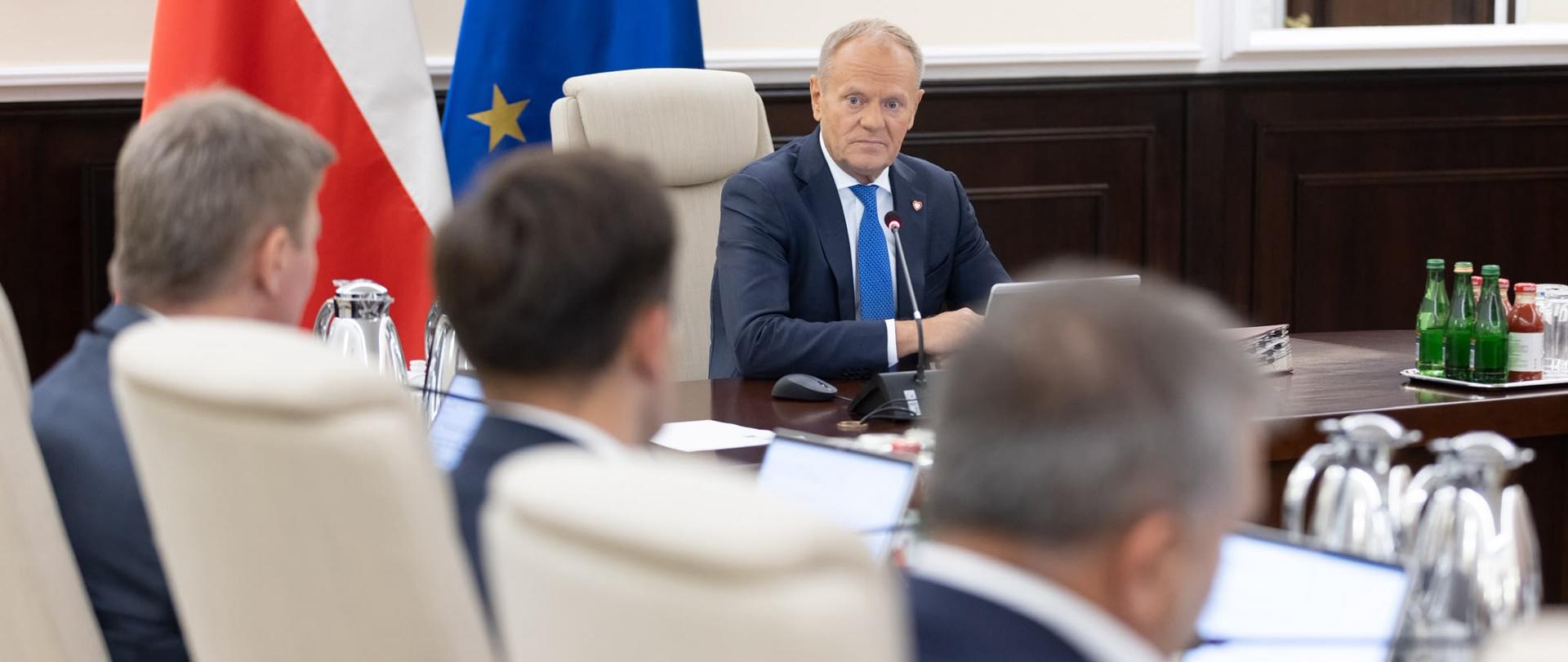 Premier: Bandyci nie mogą dyktować zasad na ulicach - Polityka