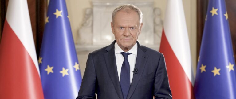 Premier wznowi ekshumacje ofiar zbrodni wołyńskiej - Polityka