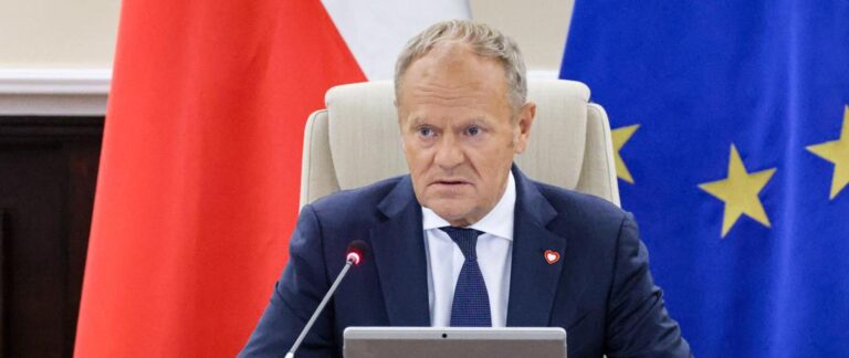 Tusk zapowiada surowe kary za nadużycia w pomocy powodzianom - Polityka