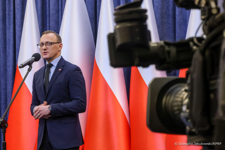 Rafał Leśkiewicz podsumował rok prezydentury K. Nawrockiego - Polityka