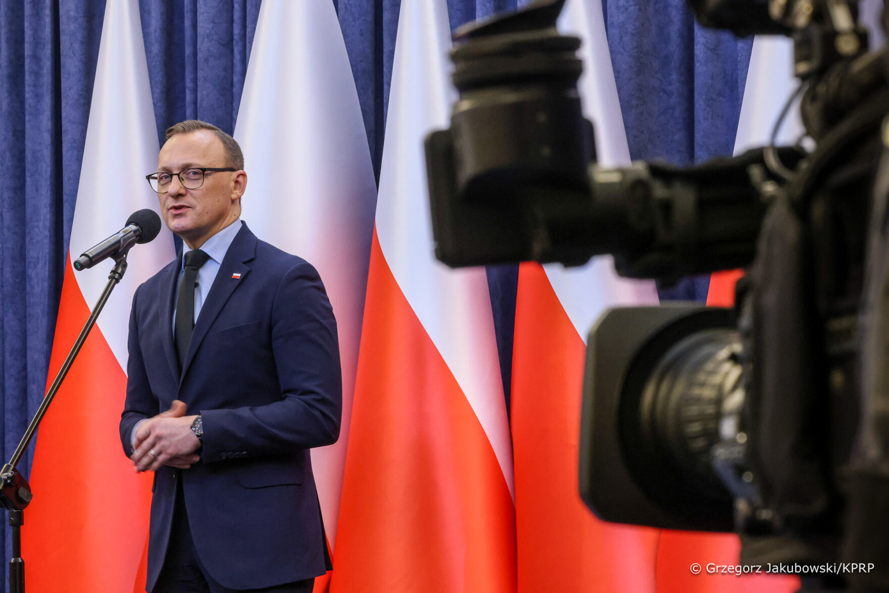 Rafał Leśkiewicz podsumował rok prezydentury K. Nawrockiego - Polityka