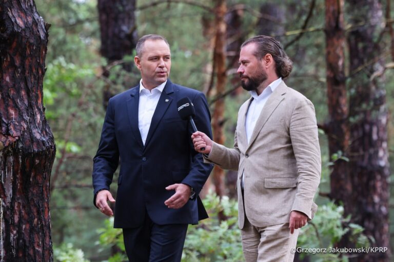 Karol Nawrocki otwiera rezydencję w Juracie dla młodzieży - Polityka