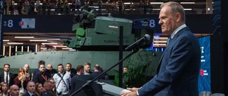 Polska buduje system MILSATCOM i zbroi się w Pioruny - Polityka